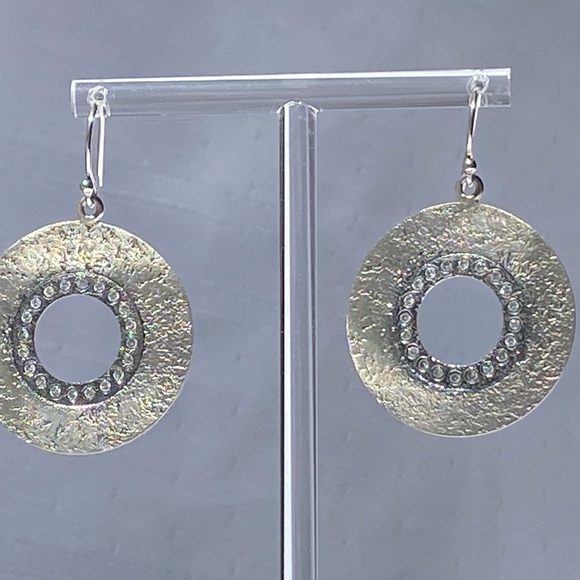 Silpada Sterling Silver CZ Circle Textured Dangle Earrings - Picture 4 of 12